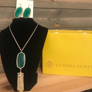 Kendra Scott necklace and earrings set